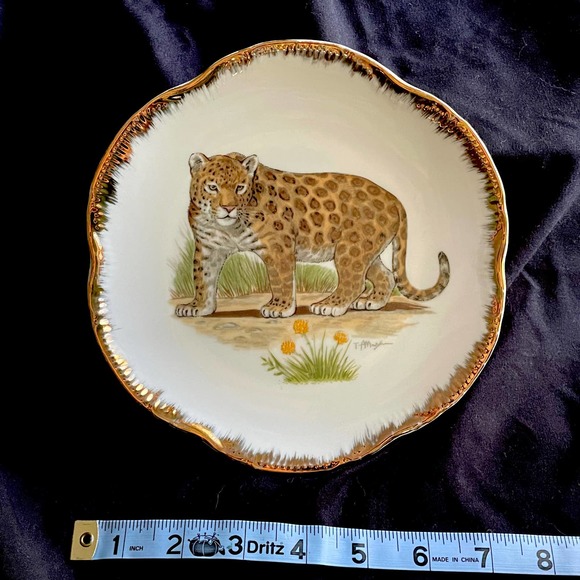 Endangered Animal Plate Japan Gold Scalloped Edge Leopard - Picture 4 of 5